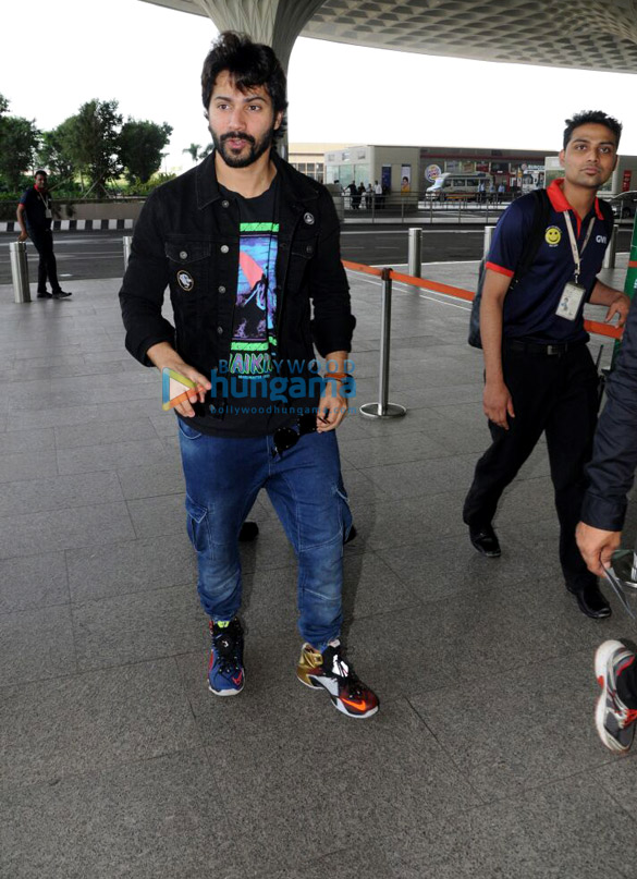 varun dhawan sushant singh rajput saif ali khan and others spotted at the airport1 7