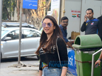 Aditi Rao Hydari spotted in Khar