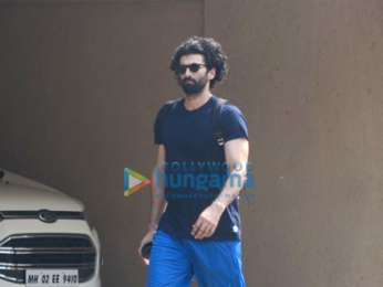 Aditya Roy Kapur snapped at the gym