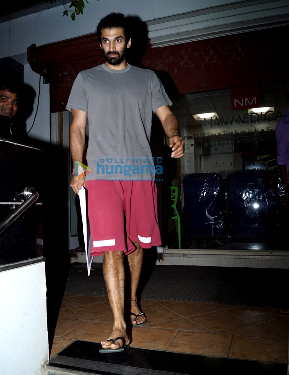 Aditya Roy Kapur snapped in Bandra Aditya Roy Kapur snapped in Bandra