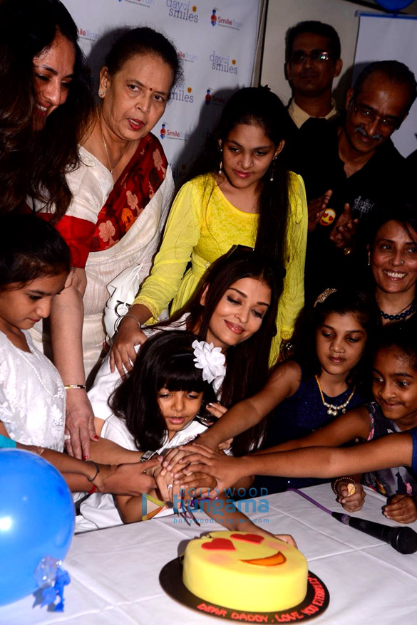 aishwarya rai bachchan her mother and aradhya bachchan snapped with kids from the smile foundation nog 2