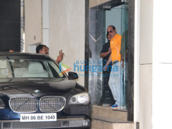Akshay Khanna spotted at Ashutosh Govarikar's office in Khar