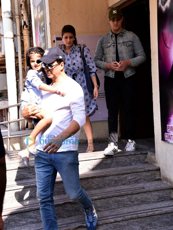 Akshay Kumar, Twinkle Khanna spotted with Nitara and Aarav after a movie