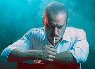 Akshaye Khanna lands in trouble for smoking on Ittefaq posters