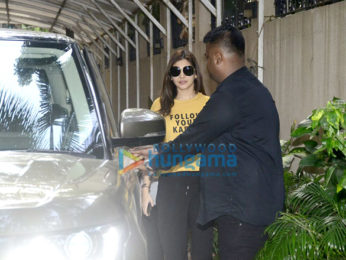 Anushka Sharma snapped at Bblunt