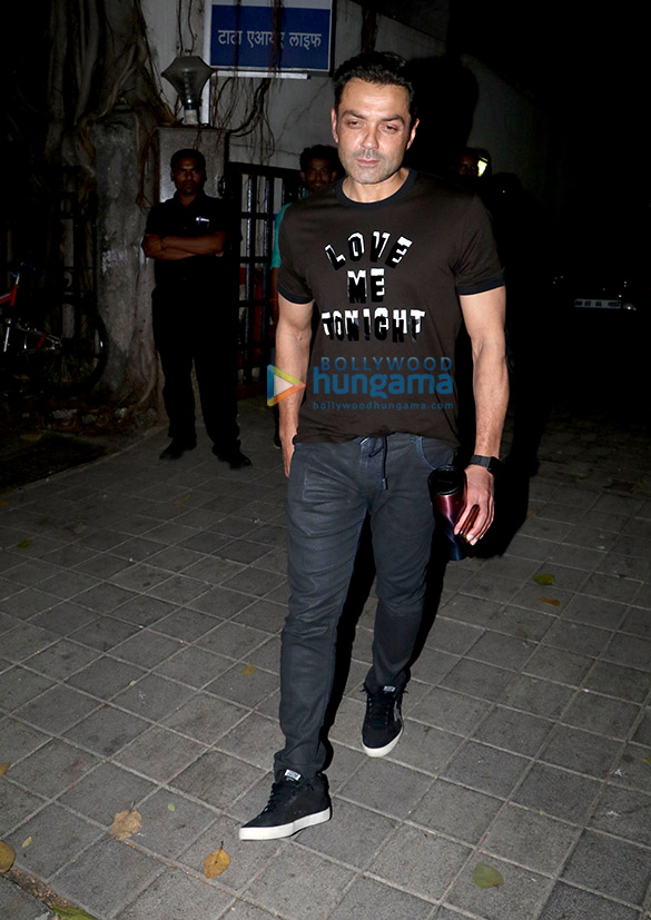 bobby deol snapped in bandra 6