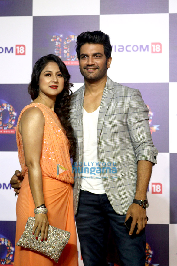 celebs attend 10th anniversary bash of viacom 18 motion pictures 5
