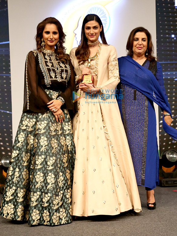celebs grace naaz celebration of women achievers of india in new delhi 5