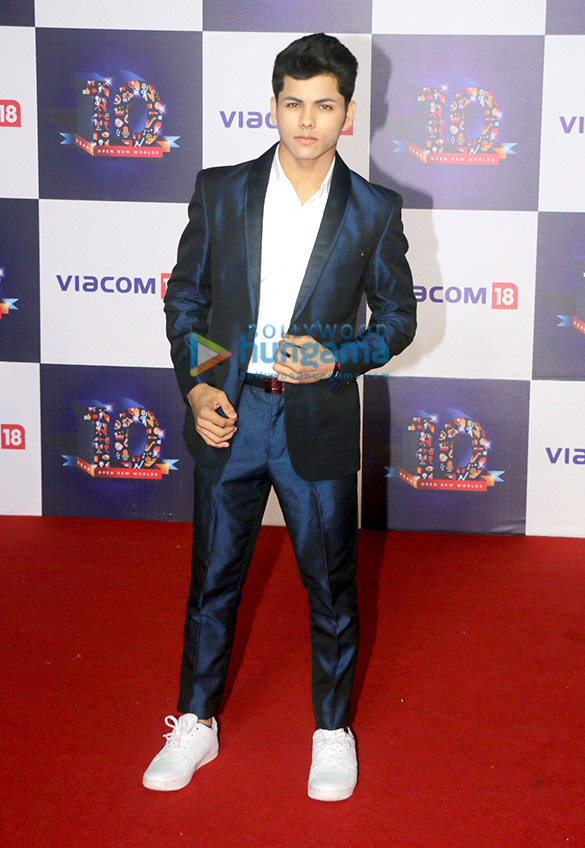 celebs grace viacom 18 10 years bash 15