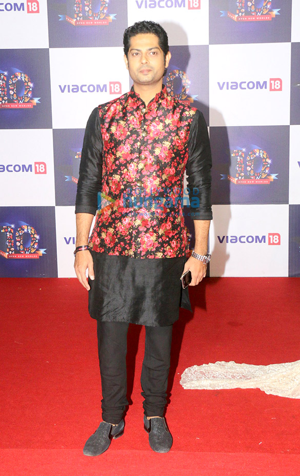 celebs grace viacom 18 10 years bash 35