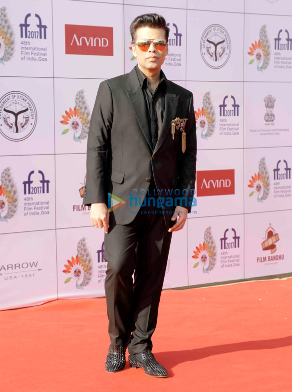celebs grace closing ceremony of iffi 2017 in goa 01