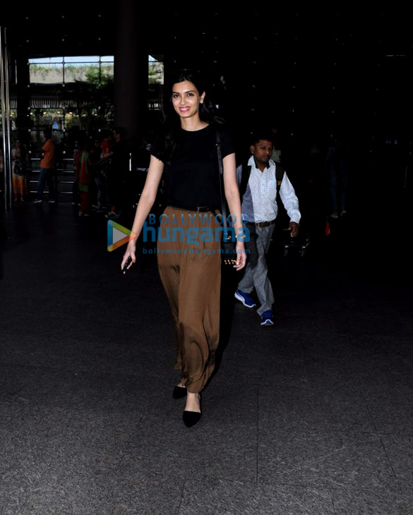 Diana Penty, Gauahar Khan and Karishma Tanna snapped at the airport