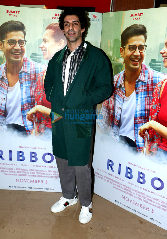 hrithik roshan graces the special screening of ribbon hosted by kalki koechlin 3