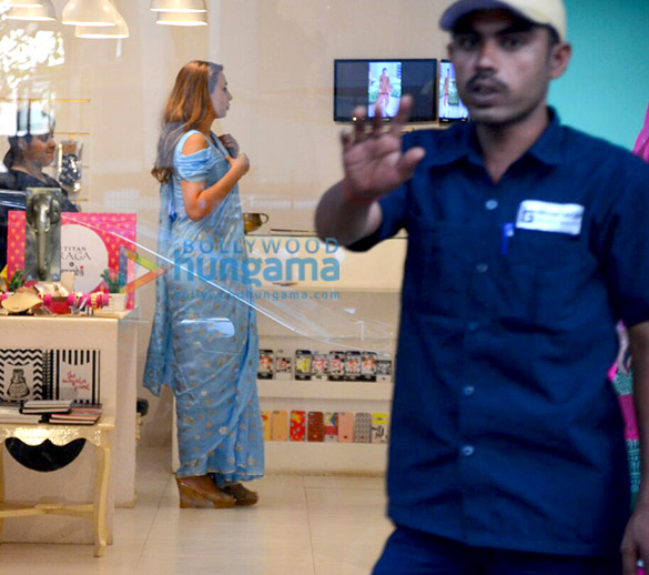 iulia vantur snapped trying outfit at masaba guptas store 3