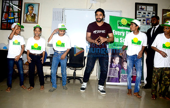jackky bhagnani meets kids at an event organized by smile foundation 2
