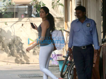 Janhvi Kapoor snapped outside her gym