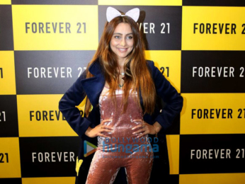Karan Kundra and Anusha Dandekar launch Forever 21's store in Amritsar