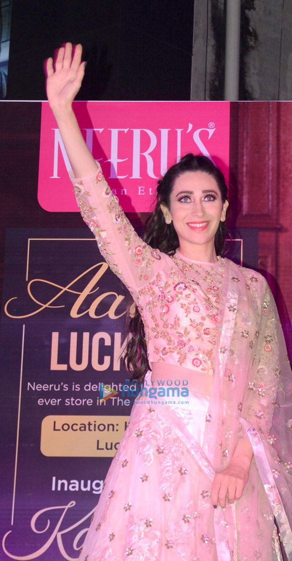 karisma kapoor snapped attending a fashion event in lucknow 1