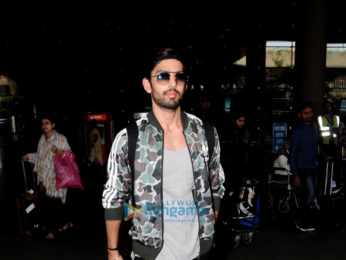 Kriti Sanon, Ranveer Singh and others snapped at the airport
