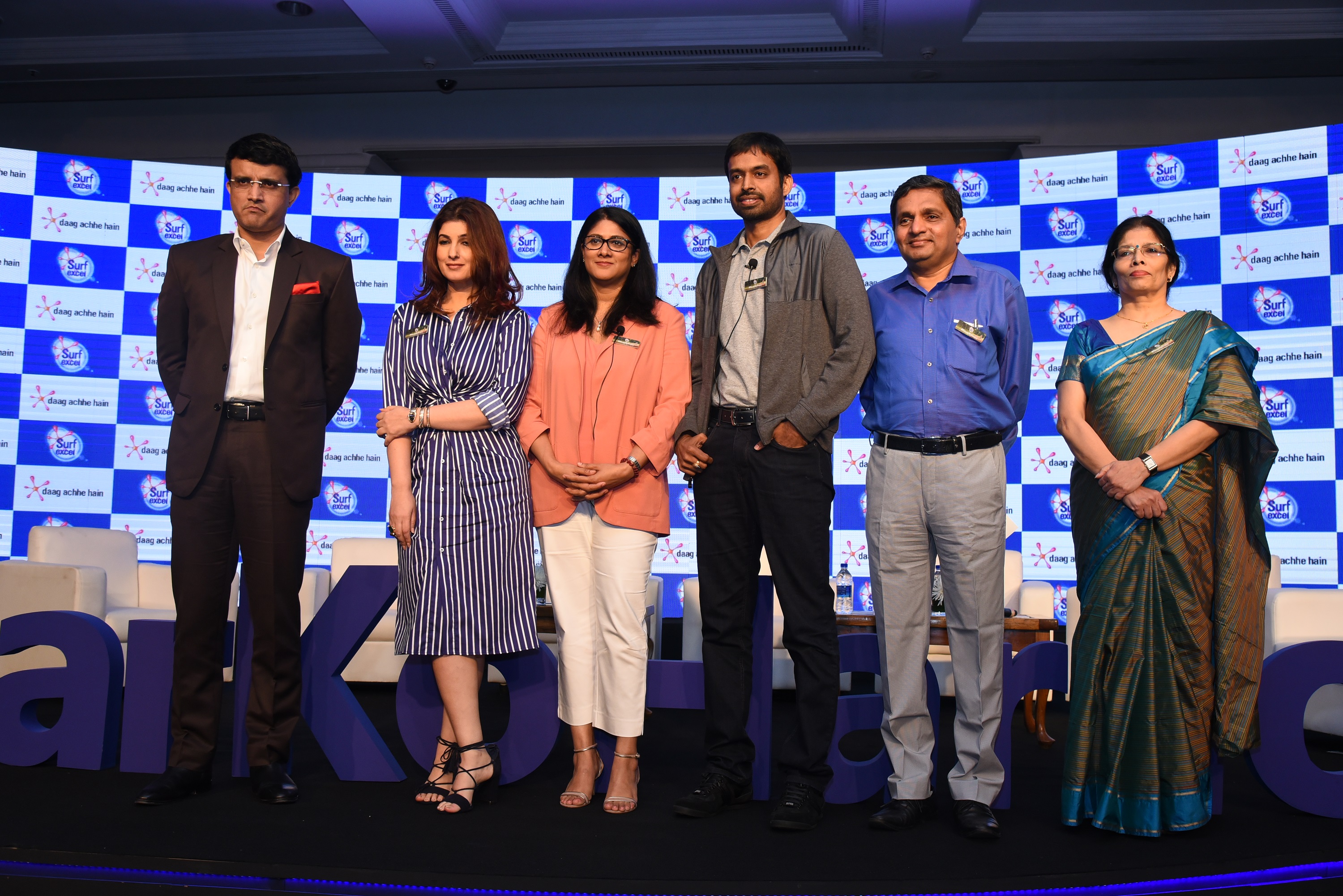 mandira bedi sourav ganguly twinkle khanna and others grace the surf excel event 1