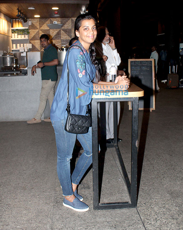 mugdha godse snapped in mumbai 5