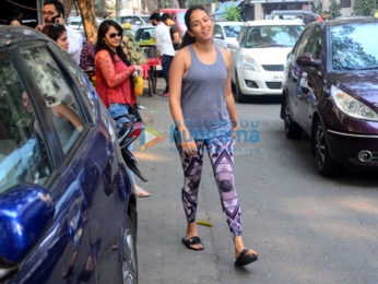 Nidhhi Agerwal and Mira Rajput snapped at Bandra
