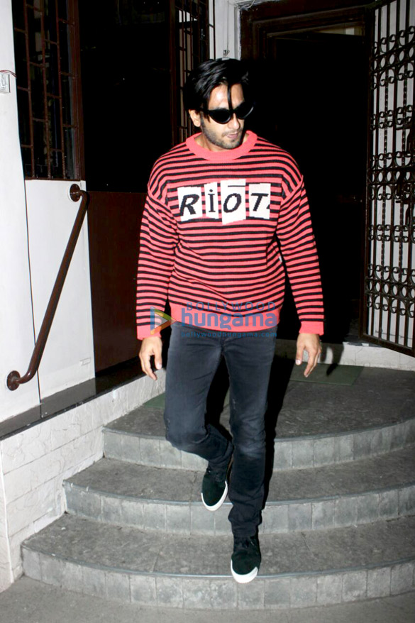 ranveer singh snapped outside a dubbing studio 6