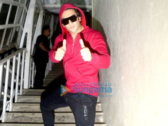 Ranveer Singh snapped sporting a red hoodie