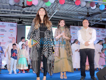 Raveena Tandon and Kanika Kapoor at a Children's Day event organized by Bhamla Foundation