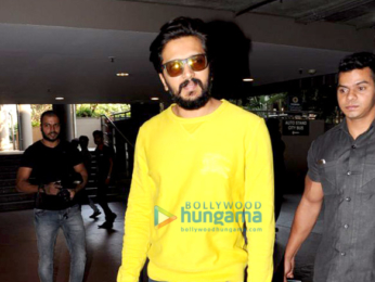 Riteish Deshmukh snapped at the airport