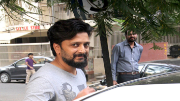 Riteish Deshmukh spotted at Starbucks in Khar