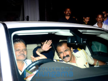Shah Rukh Khan snapped in Juhu