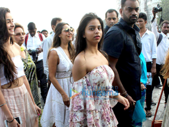 Shah Rukh Khan's birthday party attendees return from Alibaug