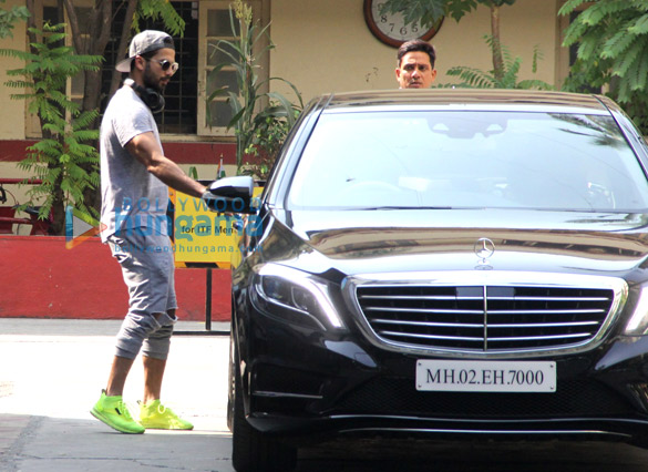shahid kapoor snapped at the gym 6