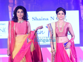 Shamita Shetty and Sayami Kher walk for Roopa Vohra