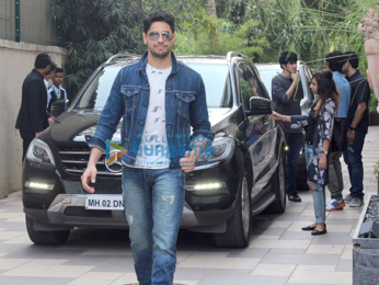 Sidharth Malhotra and Sonakshi Sinha visit Gauri Khan's store