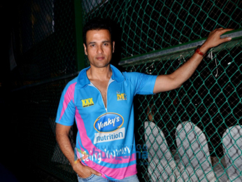 Sohail Khan and Aditya Thackeray at a 'Tony Premier League' Match