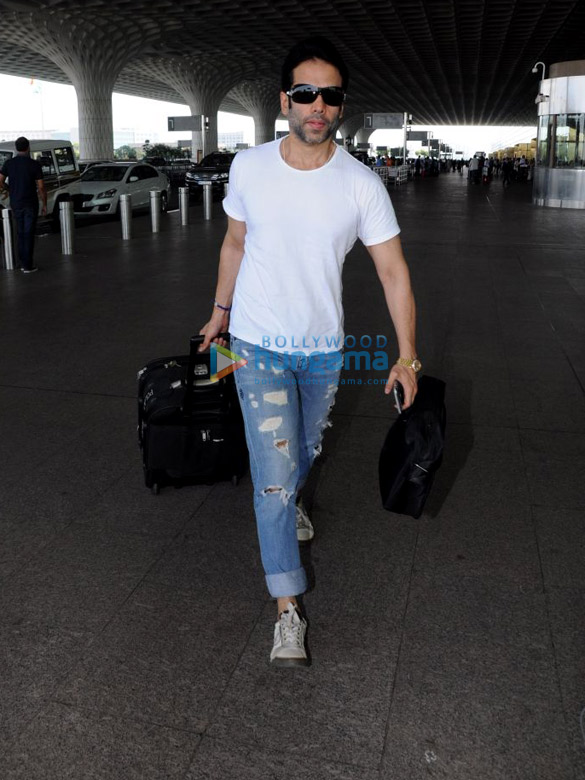 sonal chauhan sophie choudry dia mirza and others snapped at the airport1 1