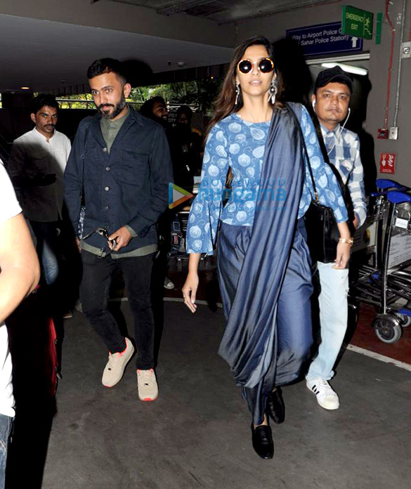 sonam kapoor anand ahuja and govinda snapped at the airport 1