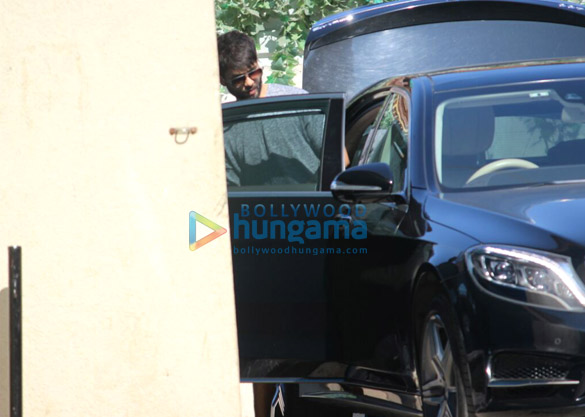 sooraj pancholi and shahid kapoor spotted at the gym 5