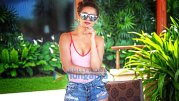 Celebrity Photo Of Surveen Chawla