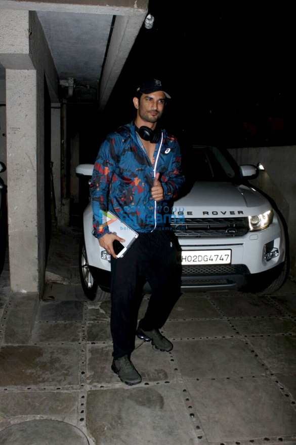 sushant singh rajput snapped at abhishek kapoors office 3