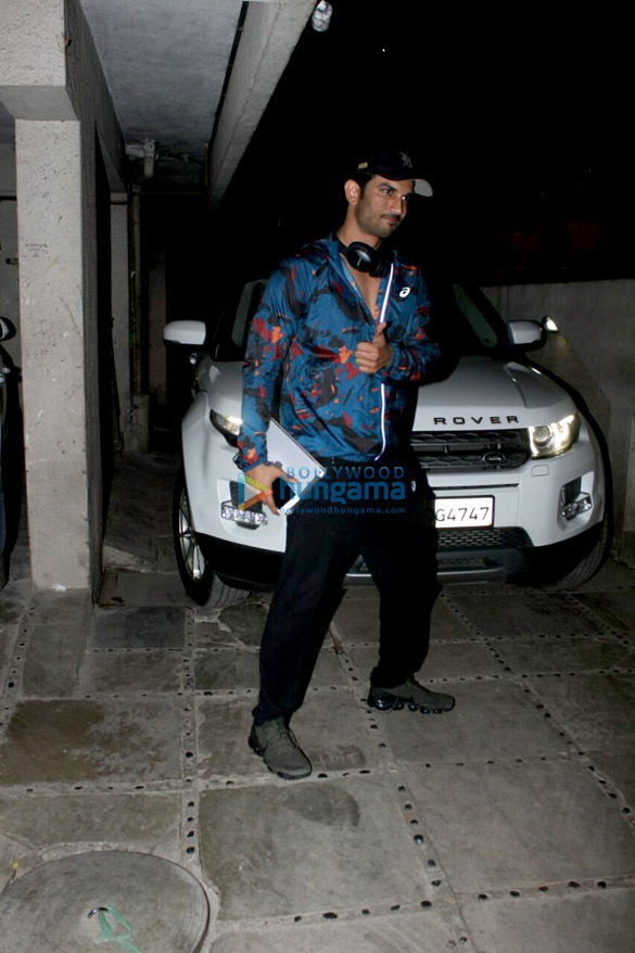 sushant singh rajput snapped at abhishek kapoors office 5
