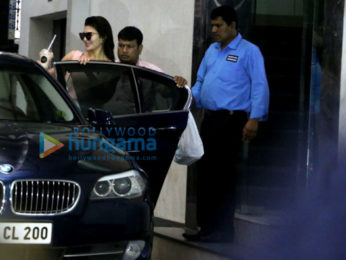 Varun Dhawan & Jacqueline Fernandez snapped post gym session
