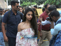 We are sure you will love Suhana Khan’s latest look in this refreshing floral off shoulder outfit