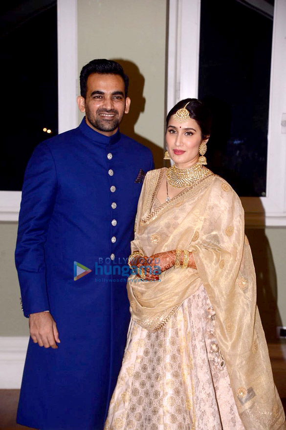 zaheer khan and sagarika ghatge arrive at their wedding reception 1