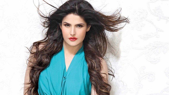 “I am huge fan of Aamir Khan and I am looking forward to..”: Zareen Khan | Twitter fan questions “I am huge fan of Aamir Khan and I am looking forward to..”: Zareen Khan | Twitter fan questions