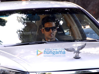 Zayed Khan snapped on the sets of 'Haasil'