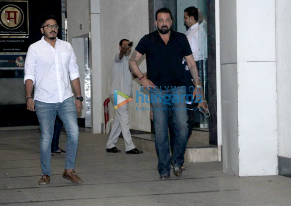 sanjay dutt spotted at ashutosh govarikar office done 6