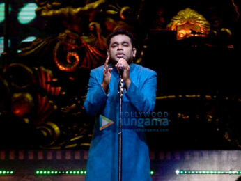 A. R Rahman snapped performing at his concert